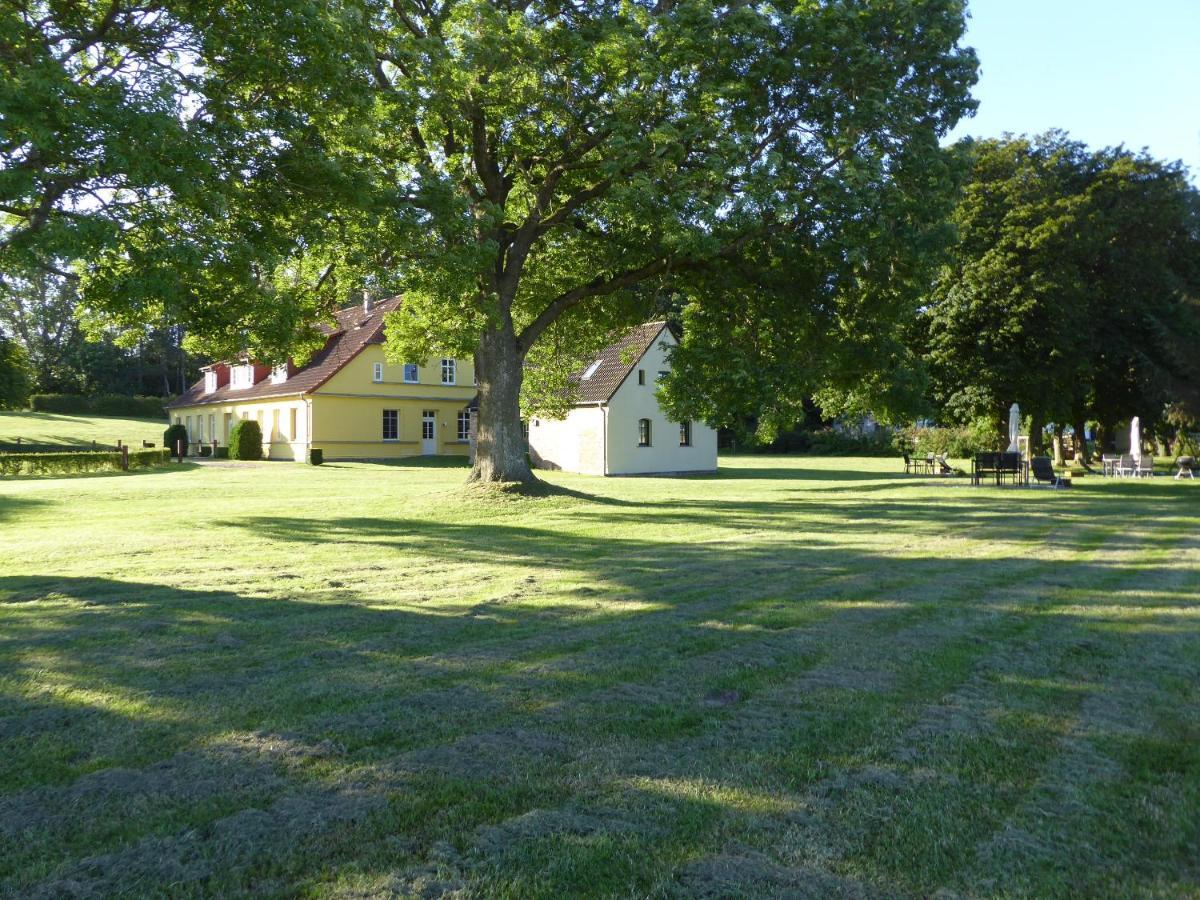Ferienhaus Gut Rattelvitz Insel Ruegen Gingst Екстериор снимка